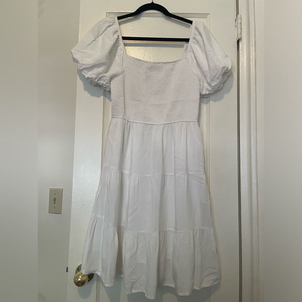 Women’s bubble sleeve dress with pockets